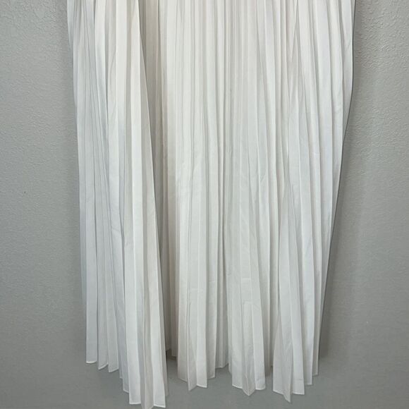 NWT J.Crew Smocked Waist Pleated Dress White Size 14 - Picture 4 of 15